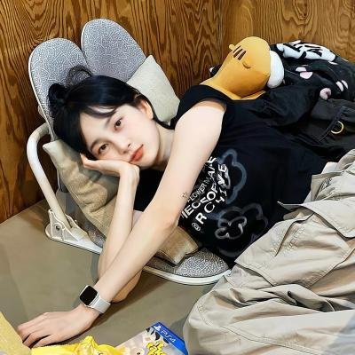 魔法美少女海报